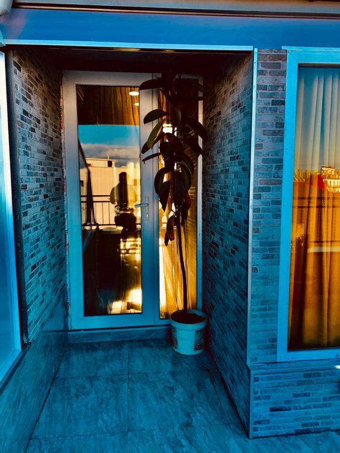 Mary'S Apartment Batumi Exterior photo
